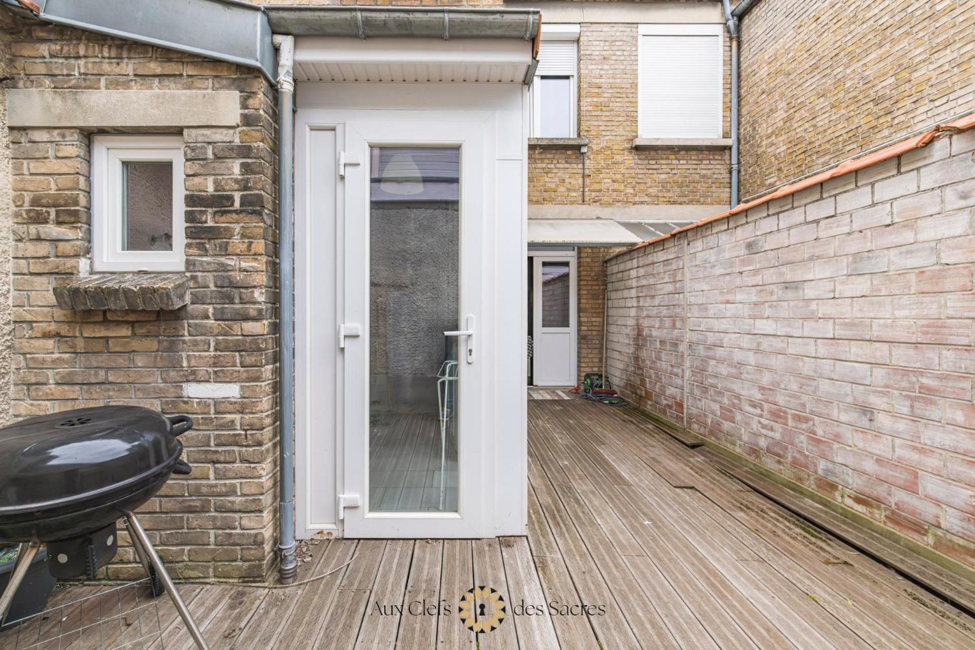 Maison De Avec Cour Place Luton *