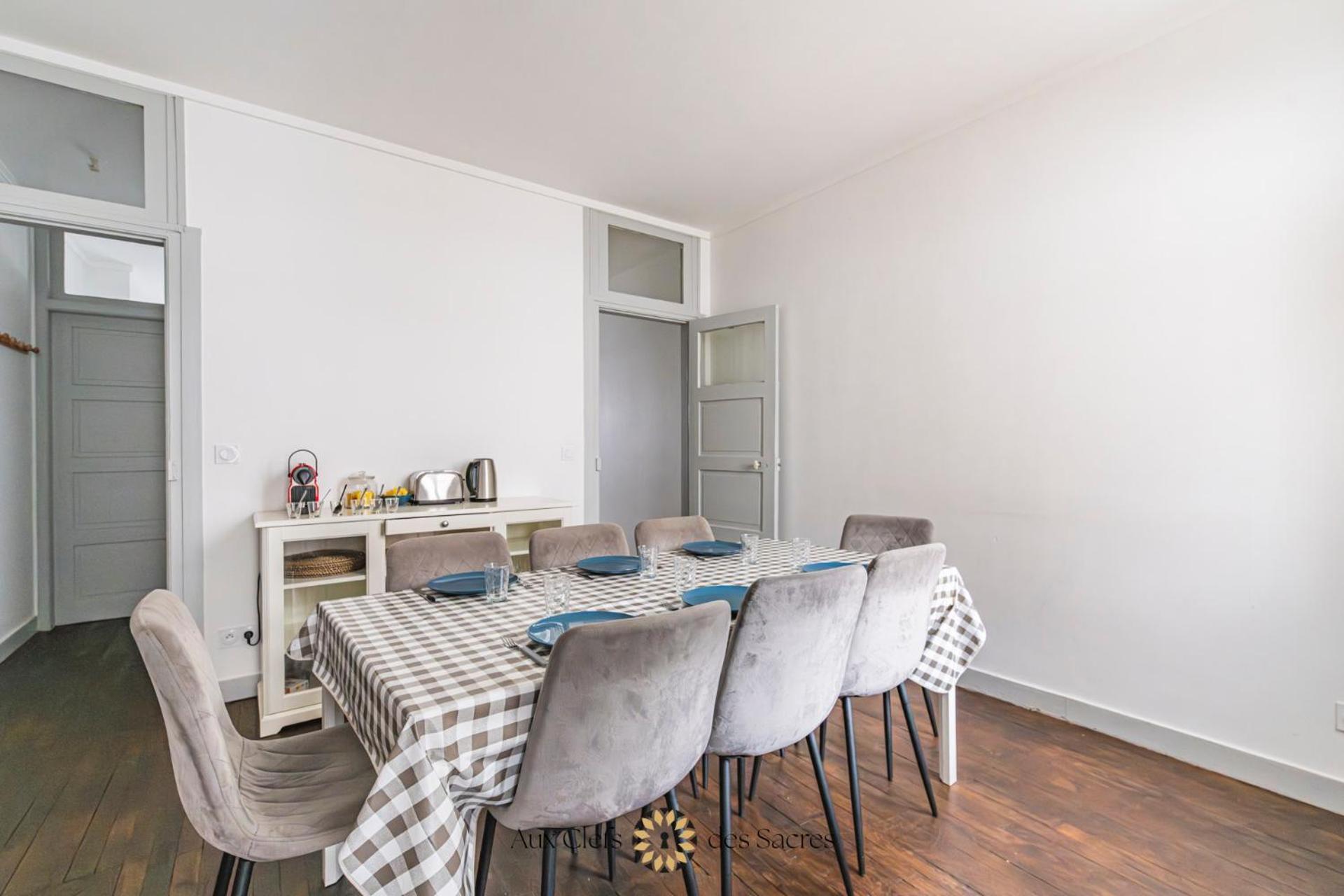 Maison De Avec Cour Place Luton *